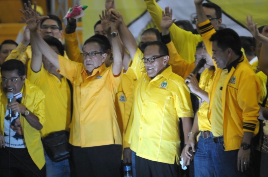 Kampanye Golkar, Ical berkeringat 'deras' saat berorasi