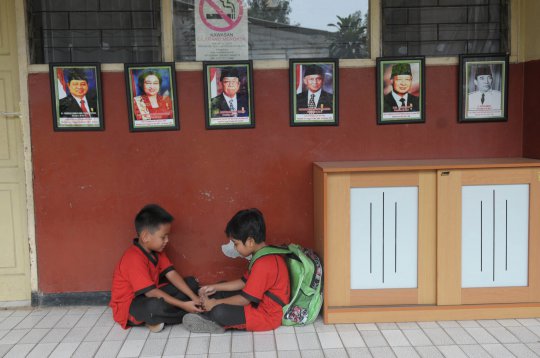 Mengenalkan sosok presiden ke murid sejak dini melalui poster