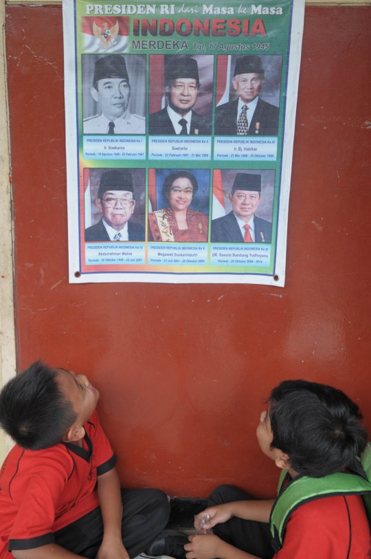 Mengenalkan sosok presiden ke murid sejak dini melalui poster