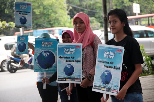 Aksi peringatan Hari Air Sedunia di Pancoran