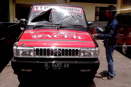 Ini kondisi mobil Partai Aceh dan PNA yang hancur akibat bentrok