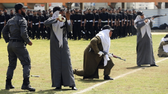 Aksi tentara wanita berhijab di Gaza