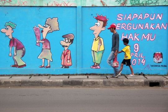 Goresan warna-warni mural ajak warga gunakan hak pilih