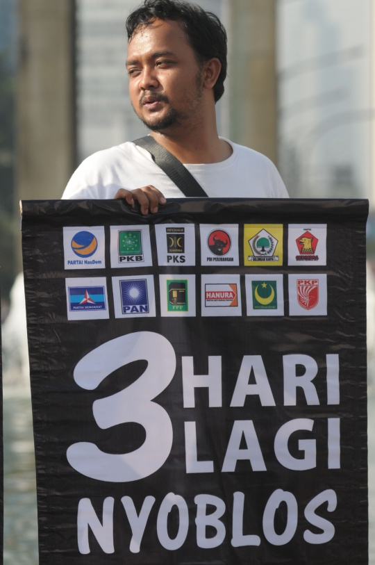 Aksi Republik Aeng-aeng ingatkan warga gunakan hak pilih