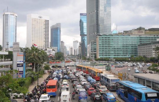 Kurangi macet, DKI akan larang pemotor masuki jalan protokol