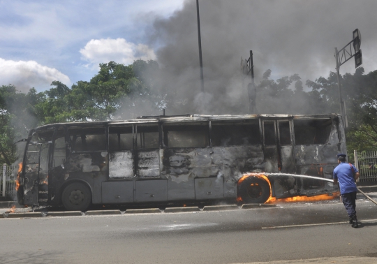 Bus Transjakarta kembali terbakar