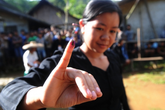 Antusiasme suku Baduy nyoblos di TPS 01 Desa Kanekes