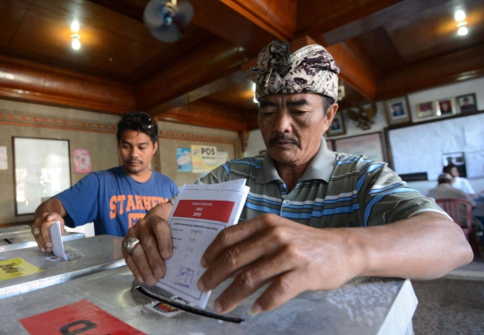 Menengok proses pemungutan suara Pemilu 2014 di Bali