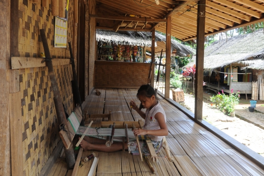 Menengok keseharian warga Suku Baduy Luar di Desa Kanekes