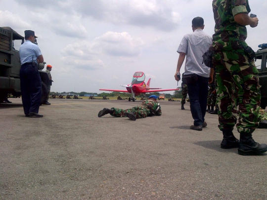 Suasana dramatis saat TNI AU kepung pesawat asing di Medan