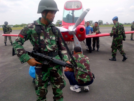 Suasana dramatis saat TNI AU kepung pesawat asing di Medan