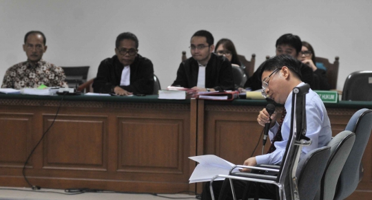 Notaris Buntario Tigris bersaksi di sidang Budi Mulya