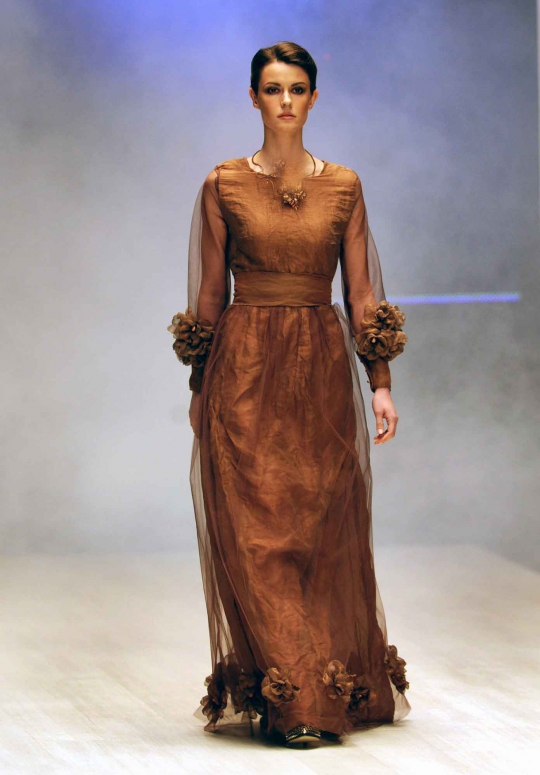 Pesona model-model cantik dalam Belarus Fashion Week