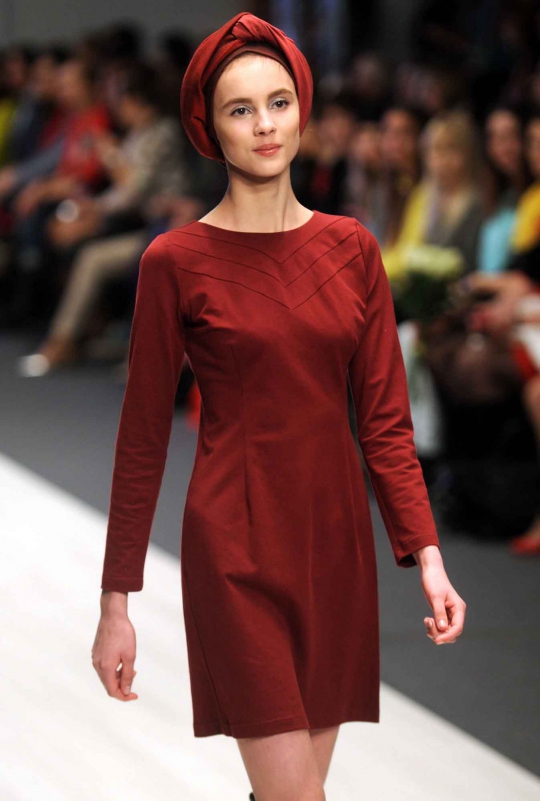 Pesona model-model cantik dalam Belarus Fashion Week