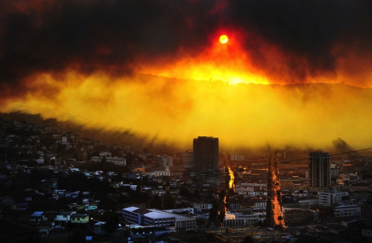Hutan Chile terbakar hebat, ratusan rumah ludes