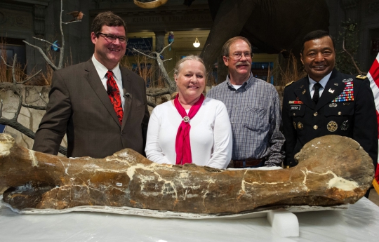Kerangka T-Rex berusia 66 juta tahun dipamerkan di Washington
