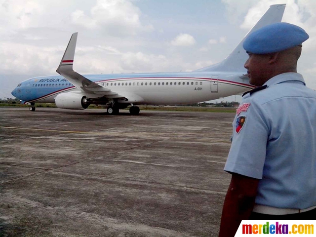 Foto : Keliling Indonesia, pesawat kepresidenan RI singgah 