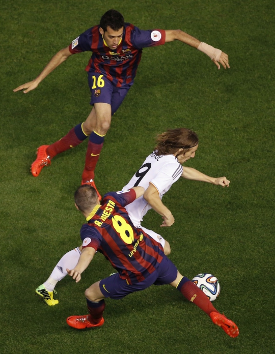 Tumbangkan Barca, Madrid rebut Trofi Copa Del Rey 2014