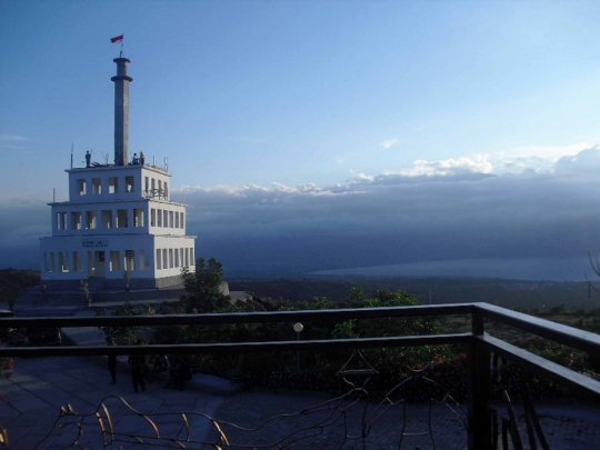 Melihat indahnya pemandangan Kota Palu, dari bukit hingga pantai