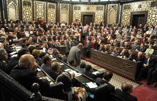 Mengintip suasana rapat parlemen Suriah bahas pemilihan presiden