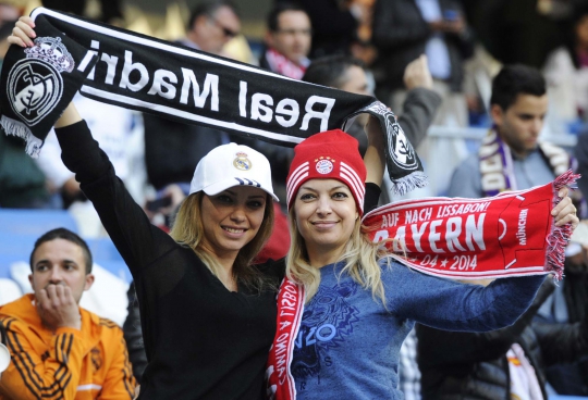 Pesona suporter cantik hiasi leg pertama El Real-Bayern Munich