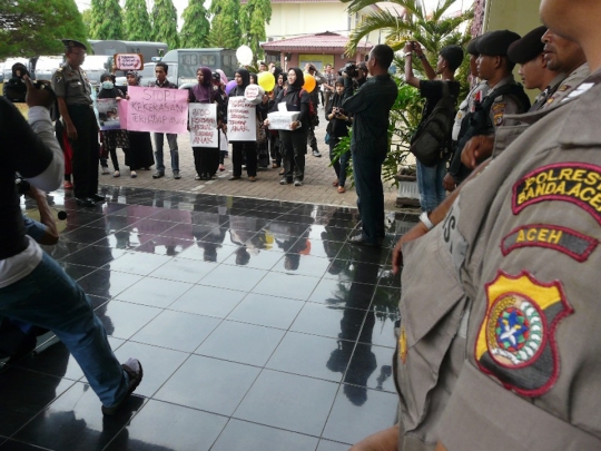 Aktivis wanita 'longmarch' kecam kekerasan seksual di Aceh