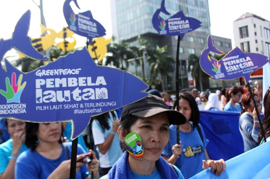 Peringati Hari Bumi, aktivis Greenpeace tuntut suaka laut bebas