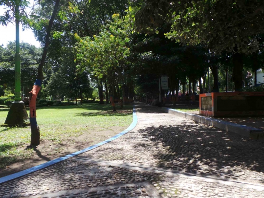 Cantiknya Taman Ekspresi buatan Risma di Kota Pahlawan