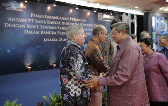 Presiden SBY saksikan kontrak pengadaan satelit BRI