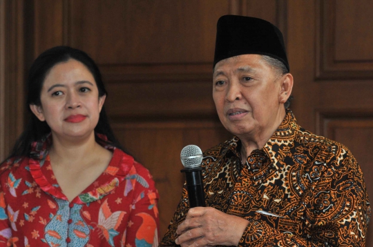 Hamzah Haz usai gelar pertemuan tertutup di kediaman Megawati