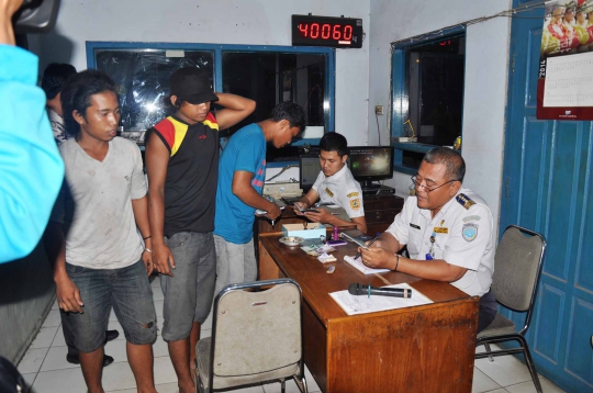 Ini wajah emosi Ganjar saat temukan pungli di jembatan timbang