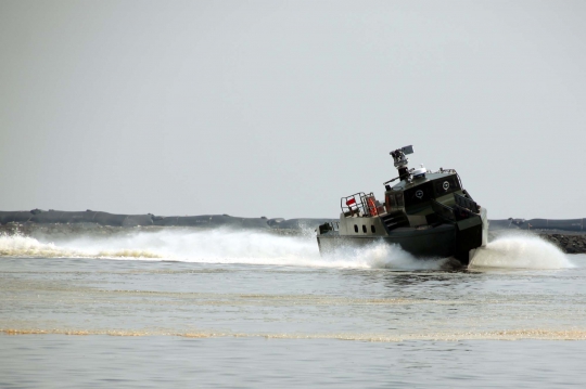 Aksi pasukan TNI AD di peluncuran KMC Komando