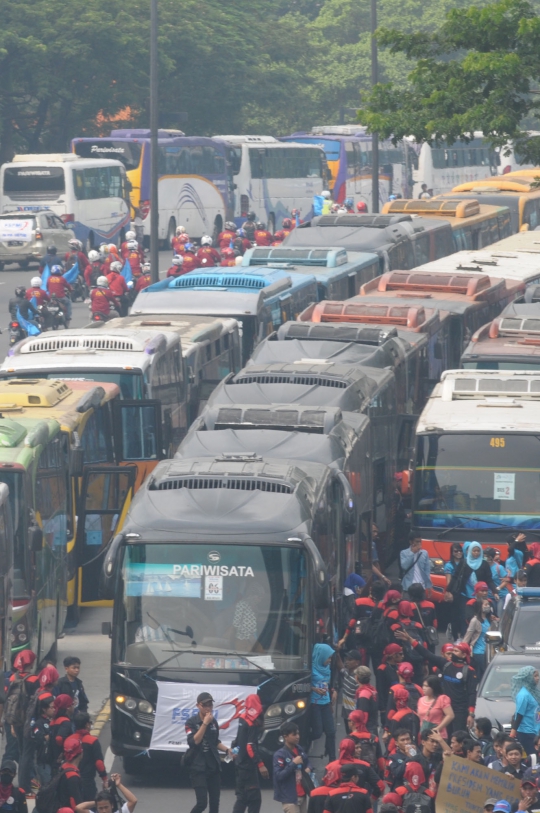 Kemacetan parah di Thamrin-Sudirman saat peringatan May Day