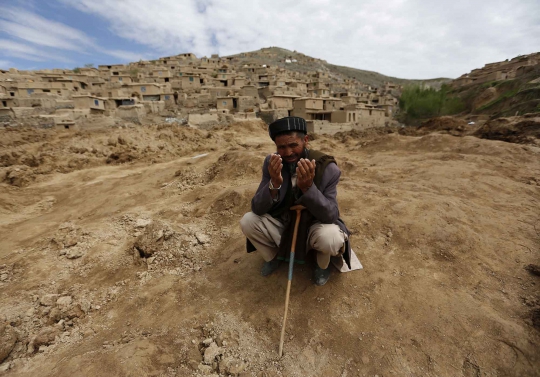 Duka korban tanah longsor Afghanistan