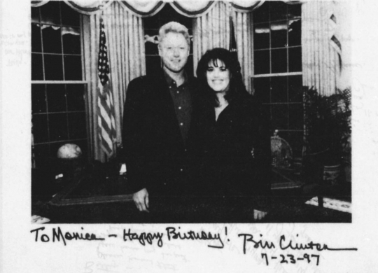 Potret skandal perselingkuhan Bill Clinton bersama Lewinsky