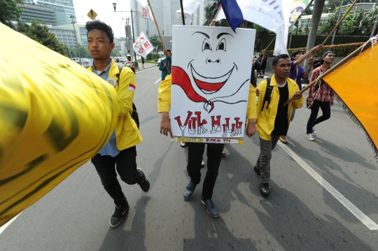 Ratusan mahasiswa demo beri nilai rapor 'merah' KPU