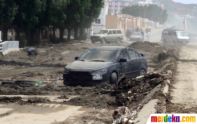 Foto : Banjir bandang landa Mekkah merdeka.com