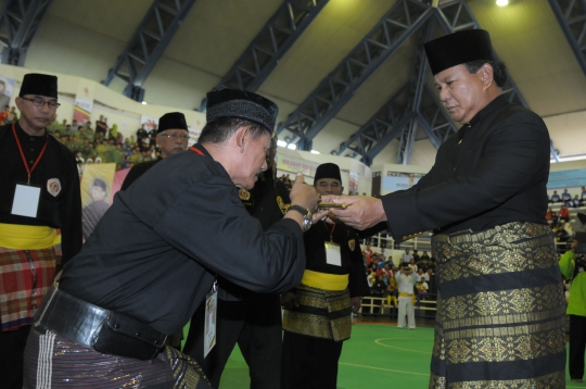 Prabowo buka Kejurnas Pencak Silat 2014 di TMII