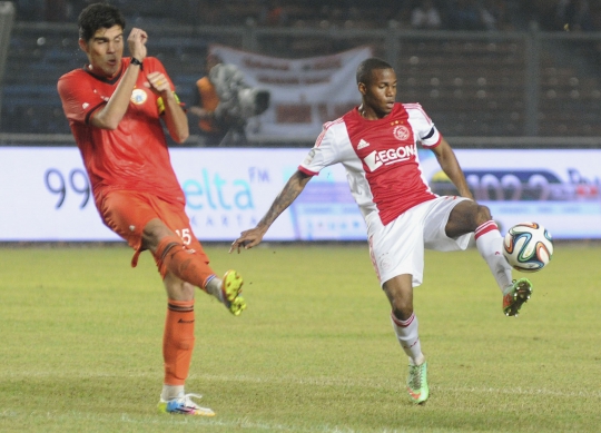 Ajax tekuk Persija 3-0 di GBK