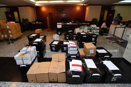 MK verifikasi kelengkapan berkas gugatan Pemilu 2014