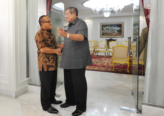 Keakraban Ical saat bertemu SBY di Istana Negara