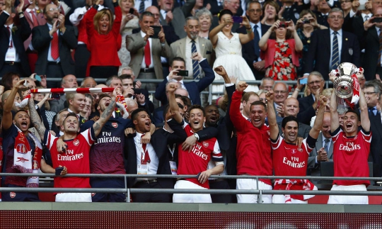 Arsenal juara Piala FA