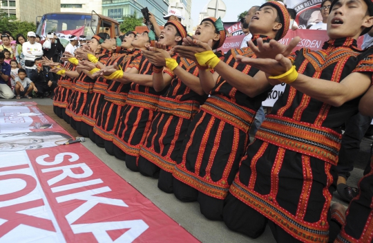 Dukung Jokowi nyapres, warga Aceh menari Saman di HI