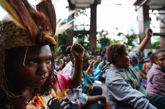 Mahasiswa Papua tuntut Freeport selesaikan konflik di Timika
