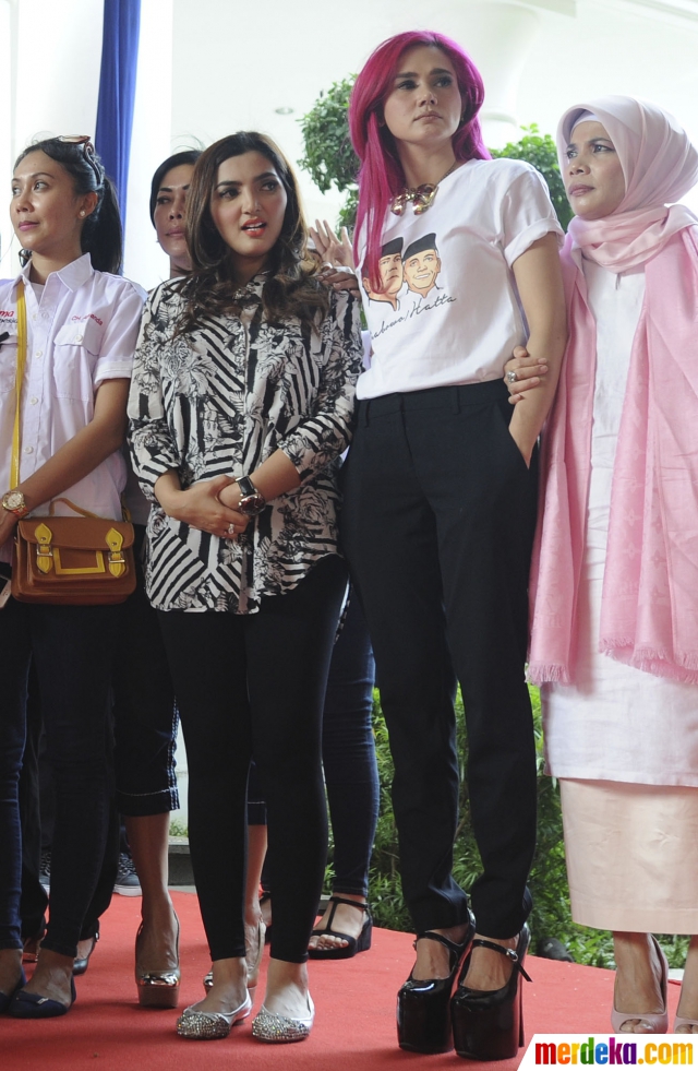  Foto Ini artis Ibu Kota pendukung Prabowo Hatta merdeka com