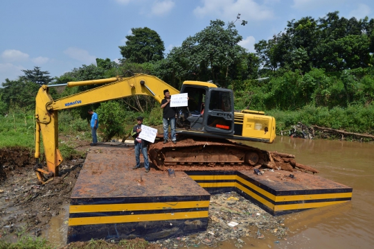 Tolak normalisasi Ciliwung, warga Condet tuntut ganti rugi