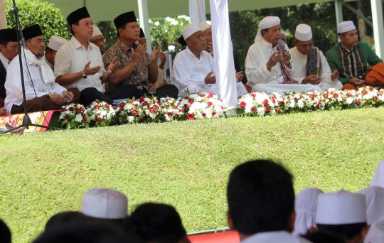 Prabowo hadiri acara doa bersama 1.200 anak yatim di Bogor