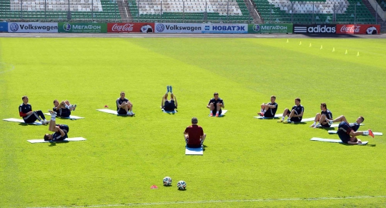 Latihan keras Rusia jelang tampil di Piala Dunia 2014