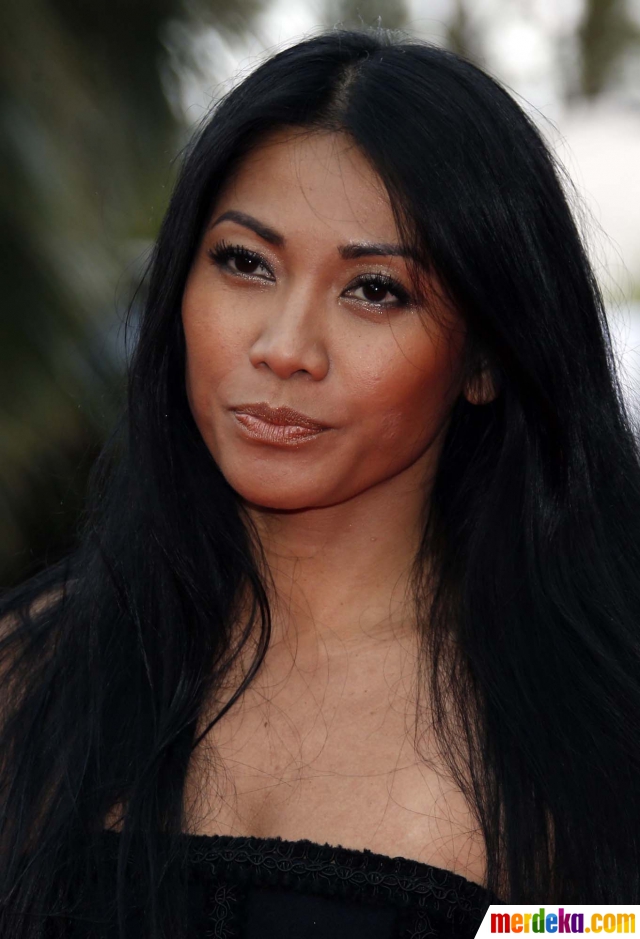 Foto : Pesona Anggun C Sasmi hadiri World Music Awards di Monaco