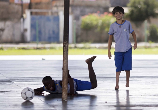 Kisah Gabriel Muniz, bocah tanpa kaki yang mahir bermain bola